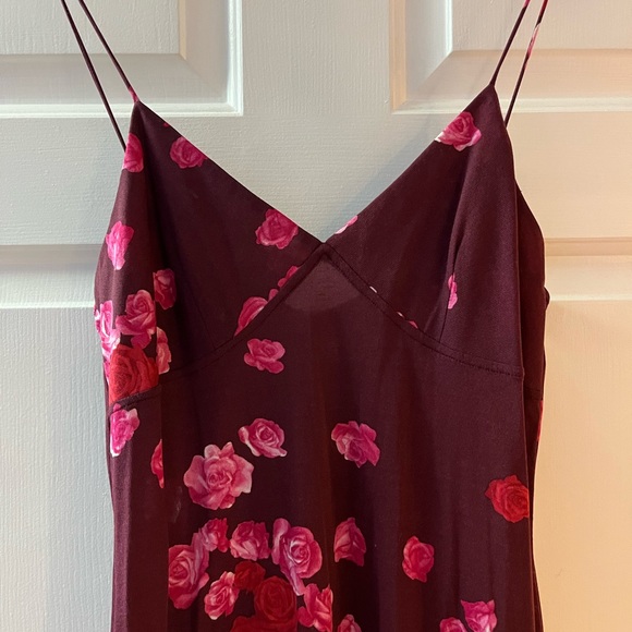 Laundry By Shelli Segal Dresses & Skirts - Laundry By Shelli Segal Burgundy Slip Maxi Dress with Pink Rose Print